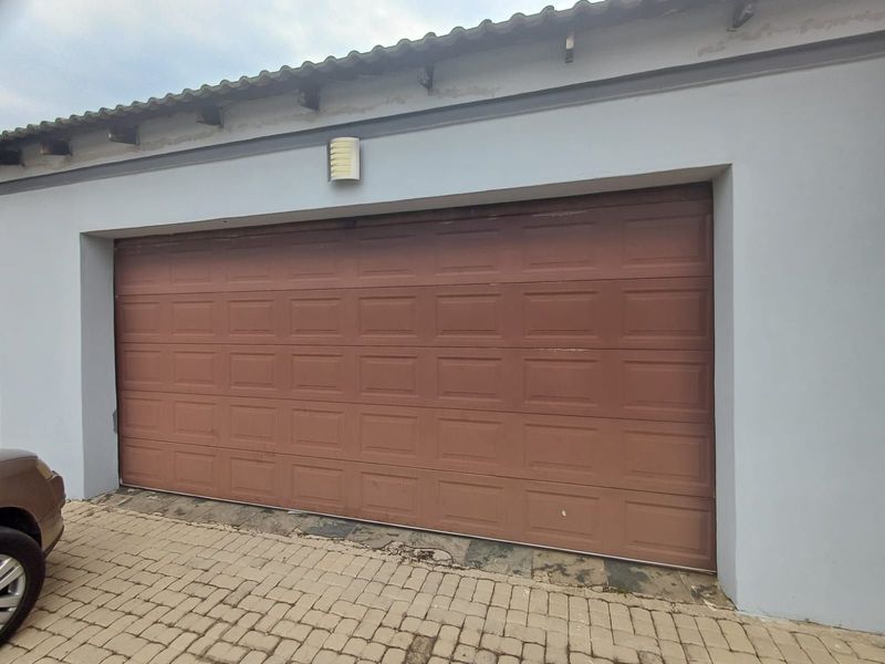 House For Sale in Flamwood - Photo 3