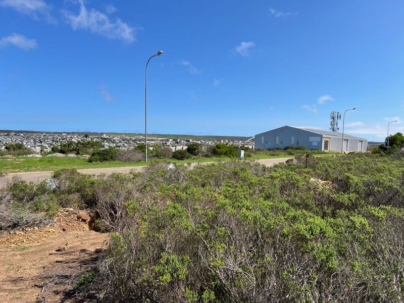 Industrial For Sale in Kwanonqaba - Photo 5