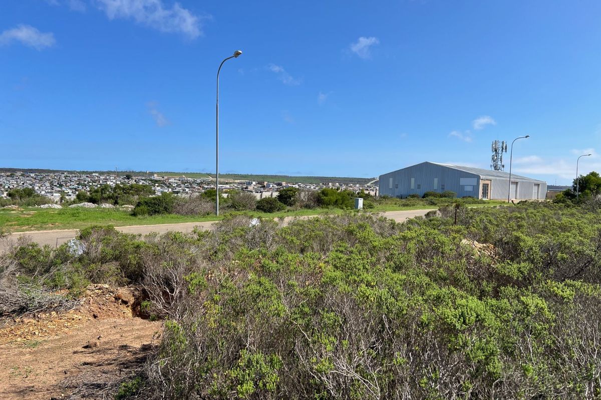 Industrial For Sale in Kwanonqaba - Photo 5