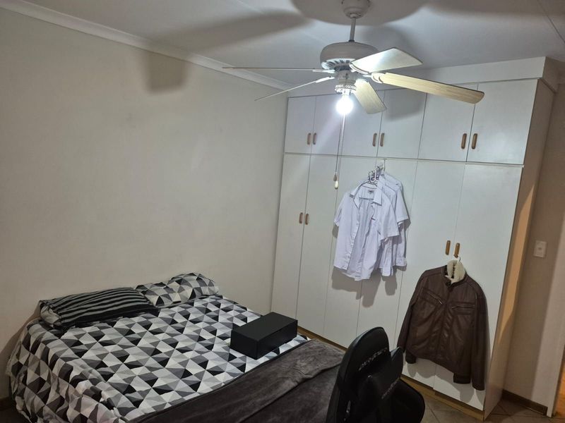 Townhouse For Sale in Kuruman Central - Photo 5