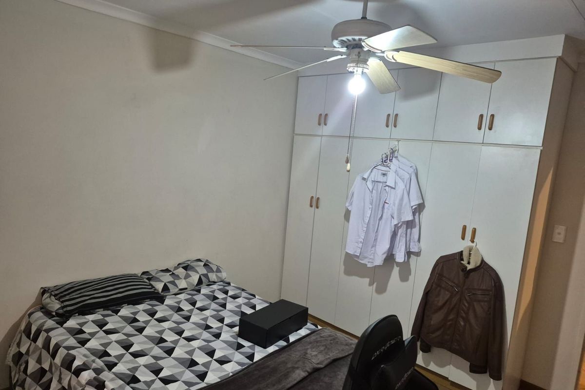 Townhouse For Sale in Kuruman Central - Photo 5