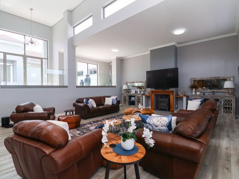 House For Sale in Dana Bay - Photo 9