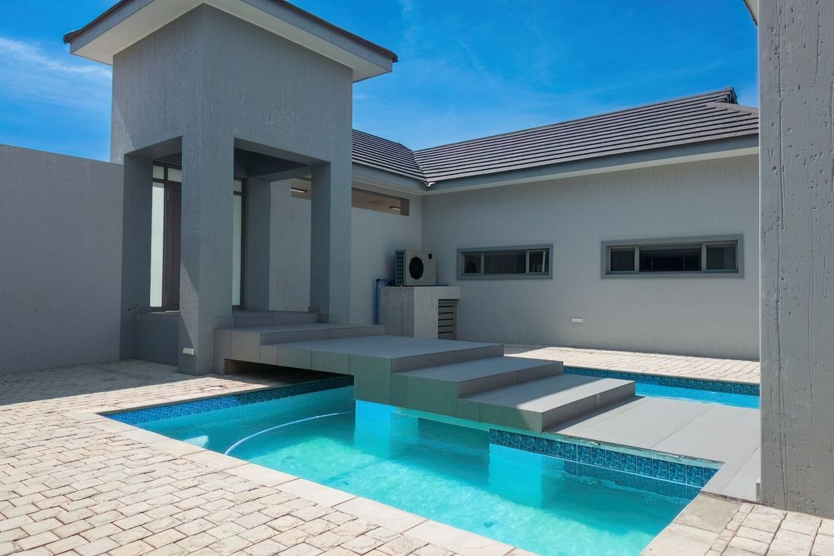 House For Sale in Dana Bay - Photo 4