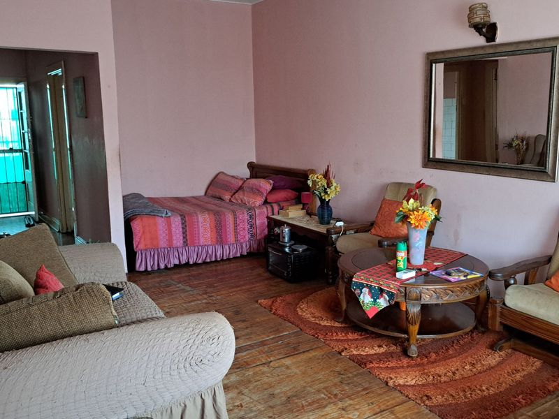 Apartment For Sale in North End - Photo 3