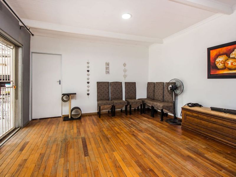 House For Sale in Meyerspark - Photo 3