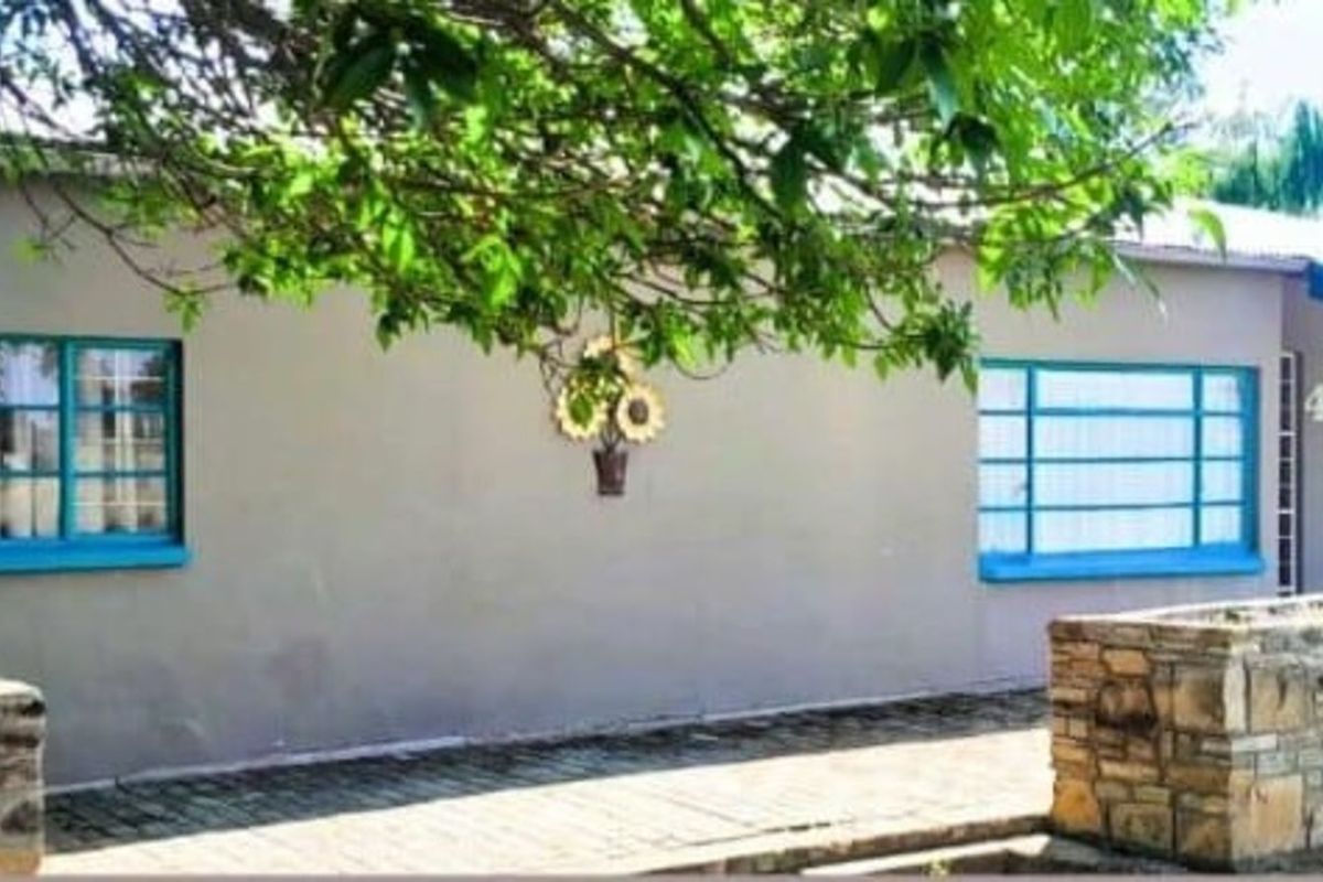 House For Sale in Hobhouse Central - Photo 2