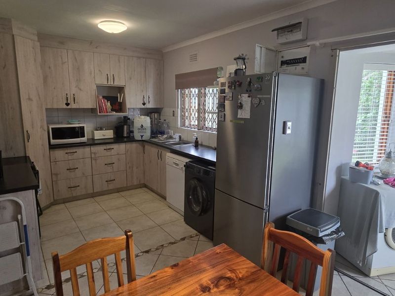 House For Sale in Sedgefield Central - Photo 3