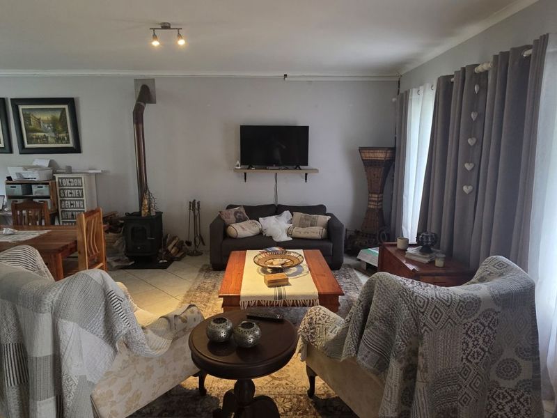 House For Sale in Sedgefield Central - Photo 2