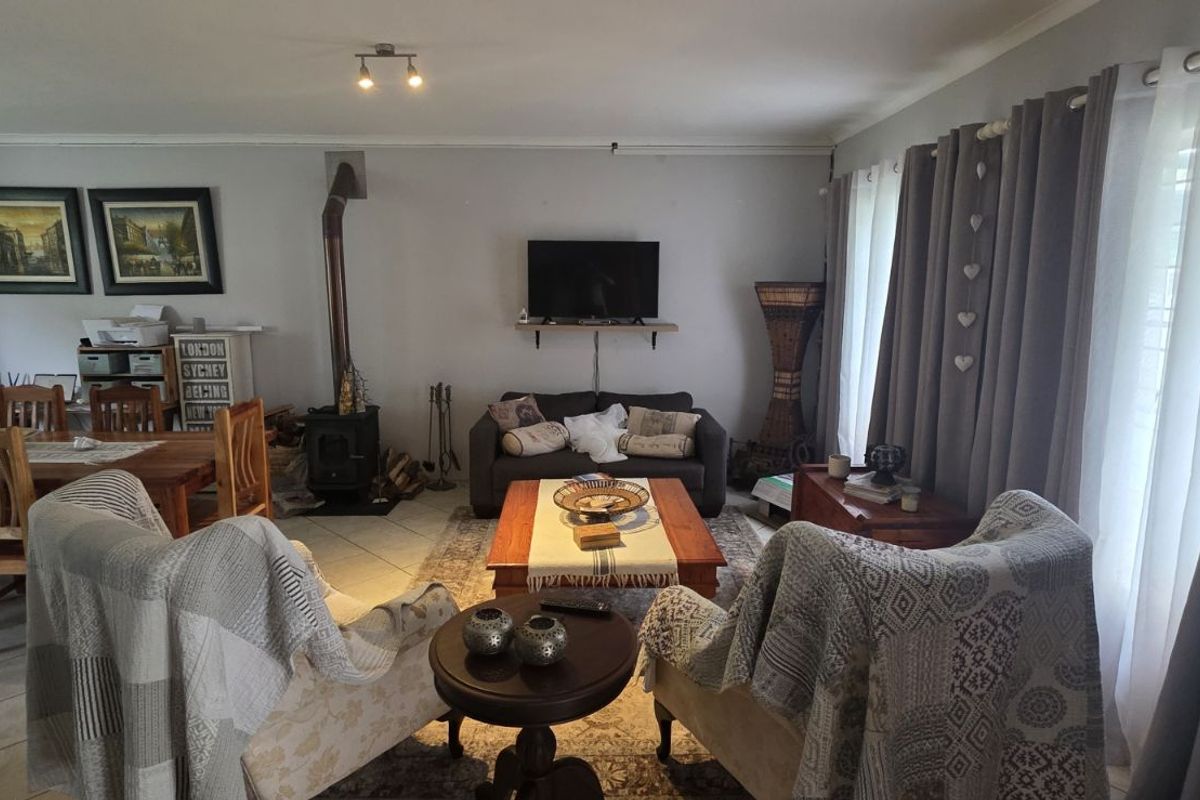 House For Sale in Sedgefield Central - Photo 2