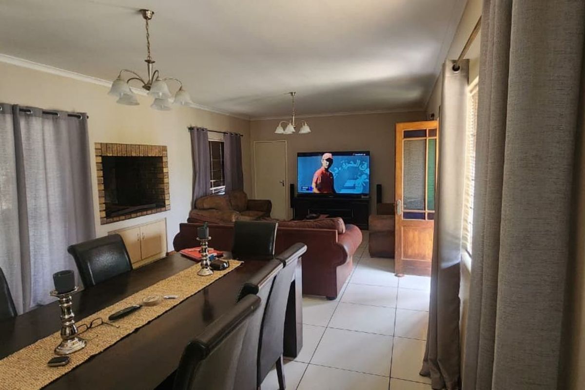 House For Sale in Tafelzicht - Photo 2