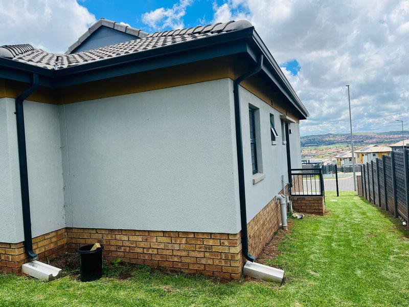 House For Sale in Lotus Gardens - Photo 6