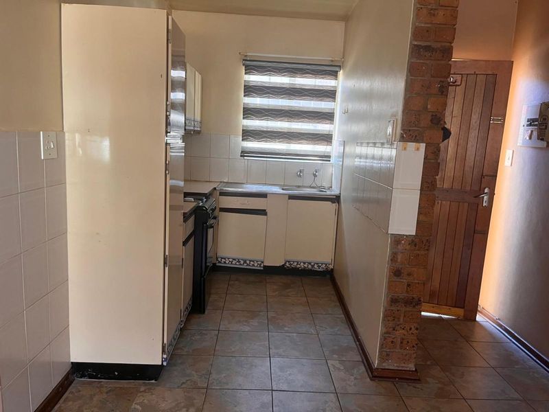 Apartment To Rent in Trichardt - Photo 2