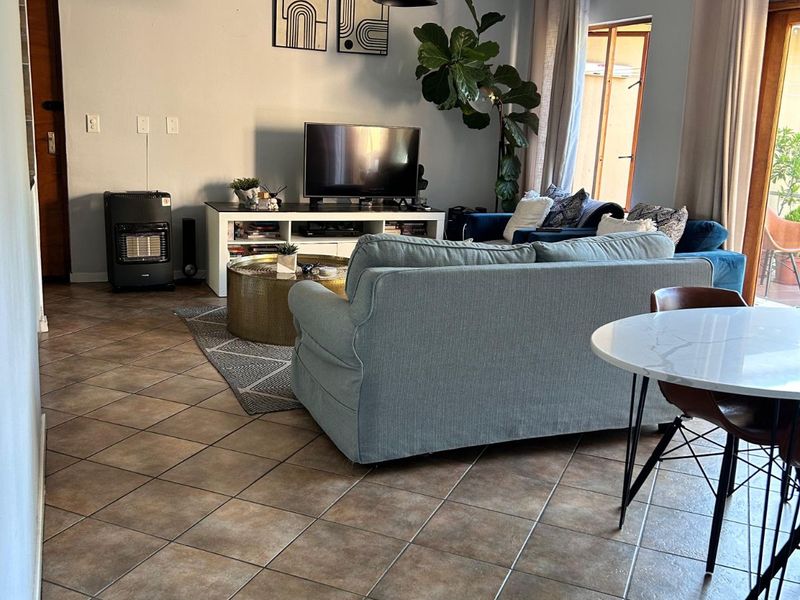 Apartment For Sale in Paulshof - Photo 7