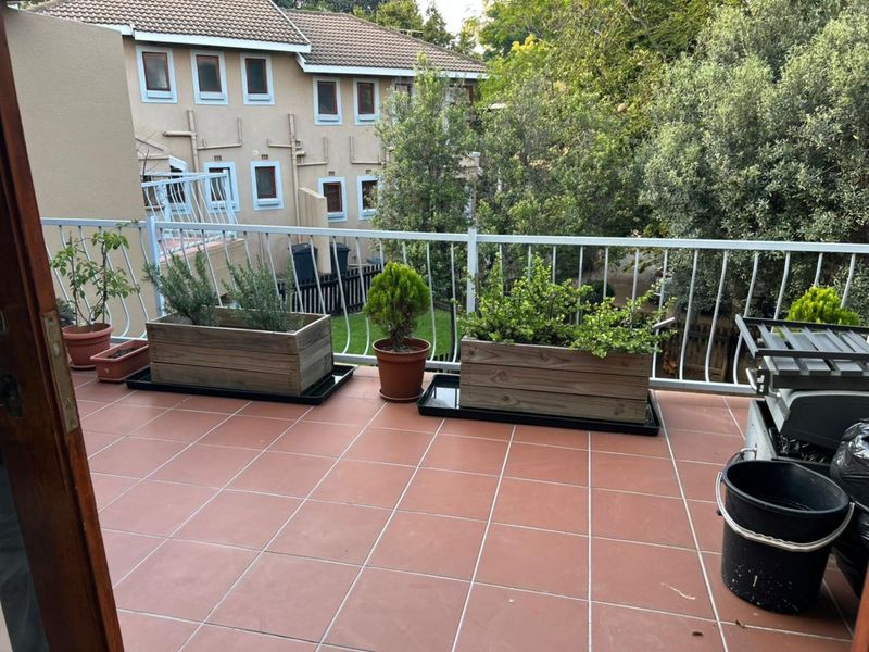 Apartment For Sale in Paulshof - Photo 2