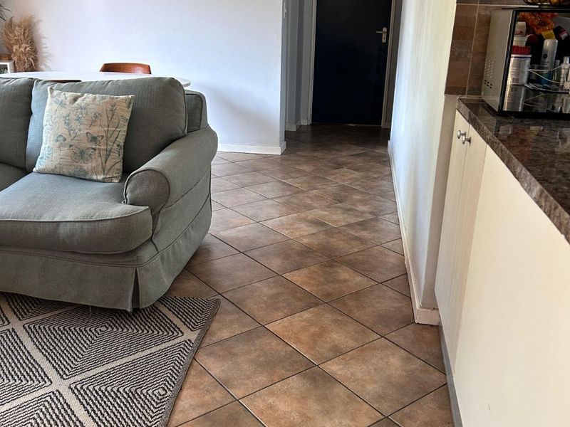 Apartment For Sale in Paulshof - Photo 5