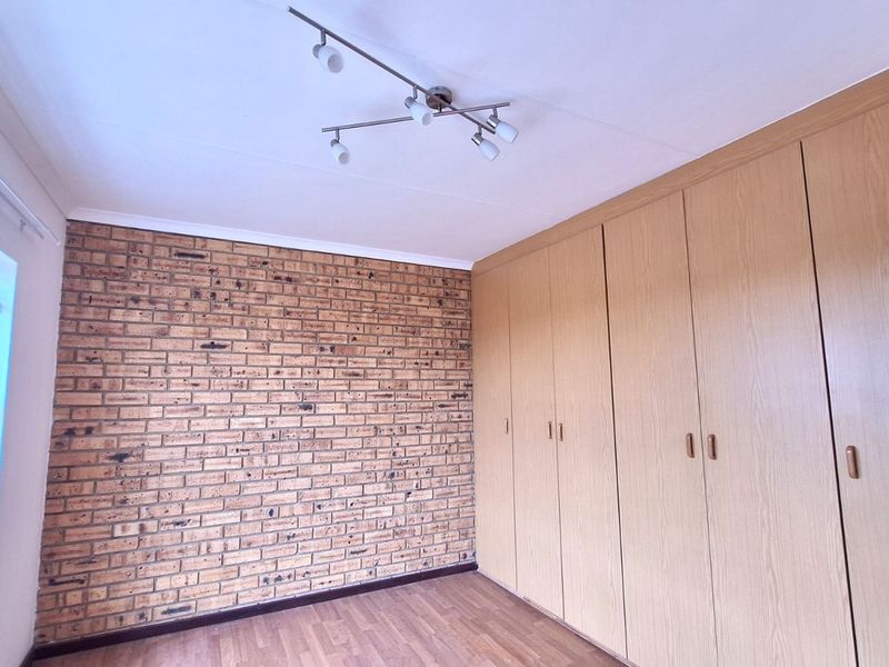 Apartment For Sale in Rangeview - Photo 8