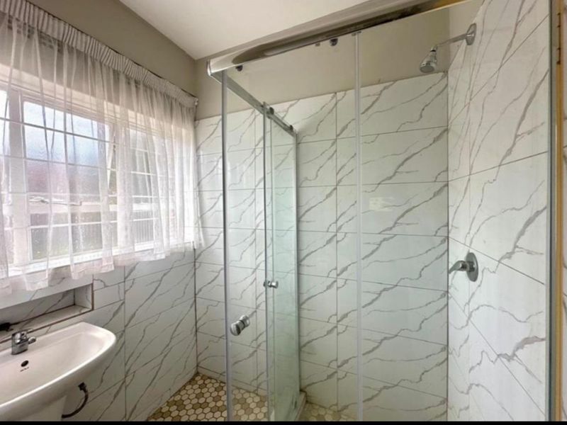 Apartment For Sale in Cyrildene - Photo 10