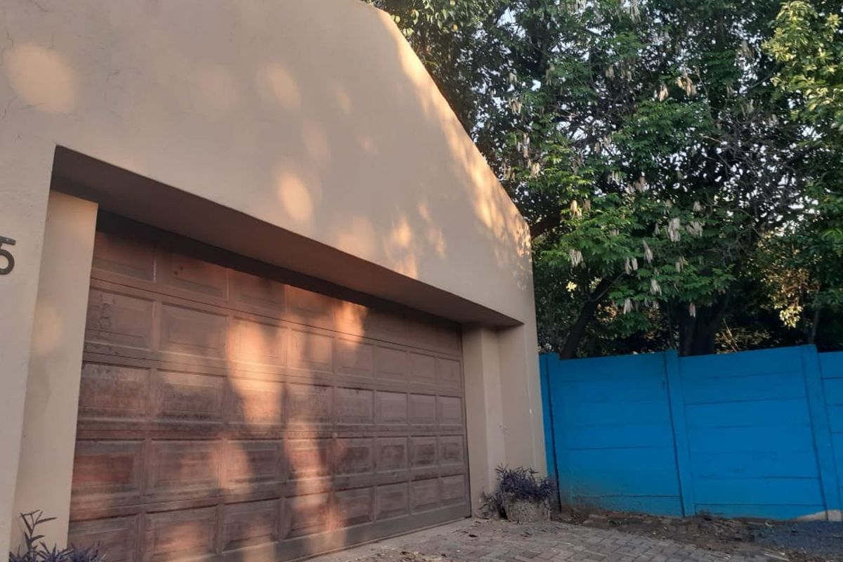 House For Sale in Lyttelton Manor - Photo 3