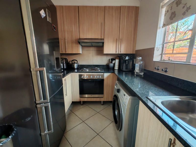 Townhouse For Sale in Monavoni - Photo 10