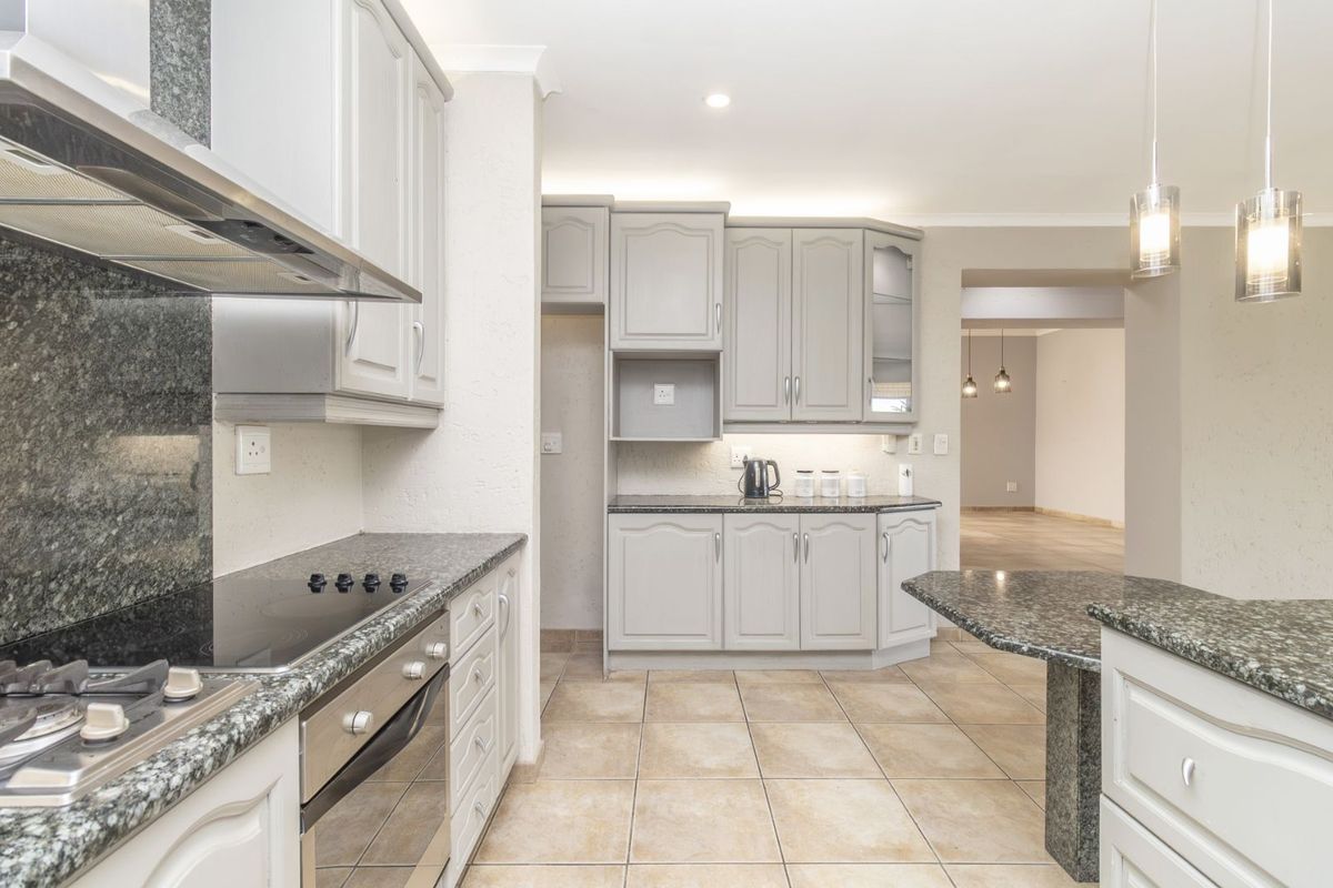 House For Sale in Randpark Ridge - Photo 5