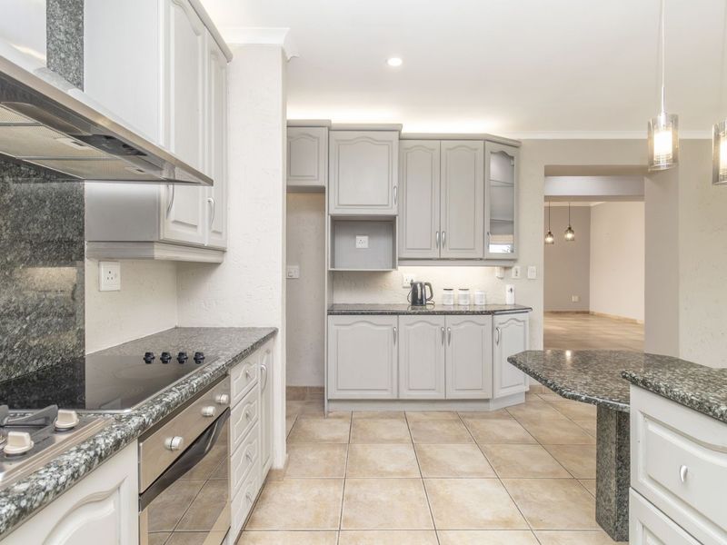 House For Sale in Randpark Ridge - Photo 5