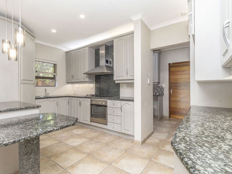 House For Sale in Randpark Ridge - Photo 6