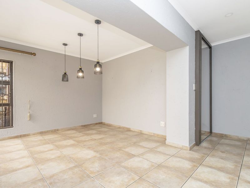 House For Sale in Randpark Ridge - Photo 10