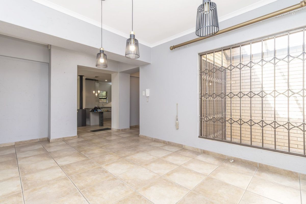 House For Sale in Randpark Ridge - Photo 3