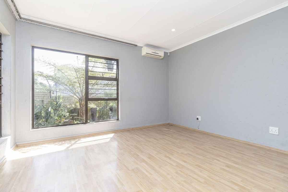 House For Sale in Randpark Ridge - Photo 5