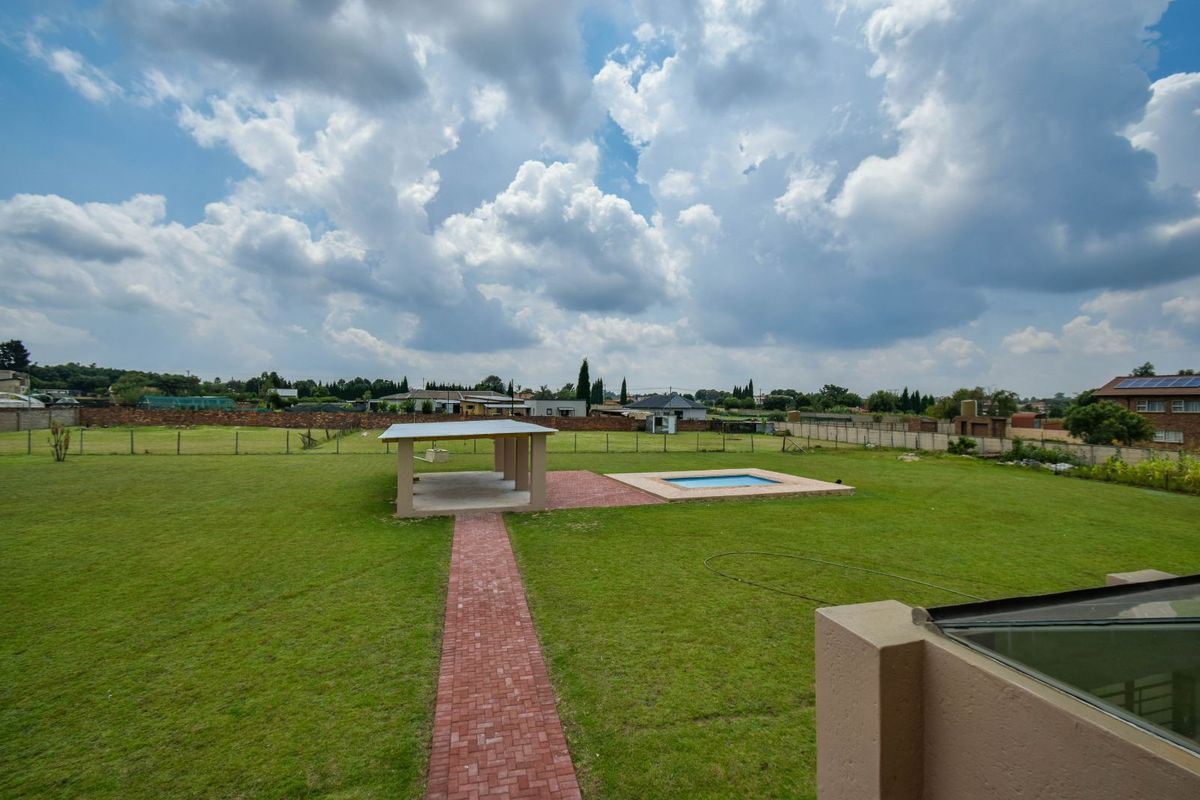 House For Sale in Grootfontein Country Estates - Photo 2