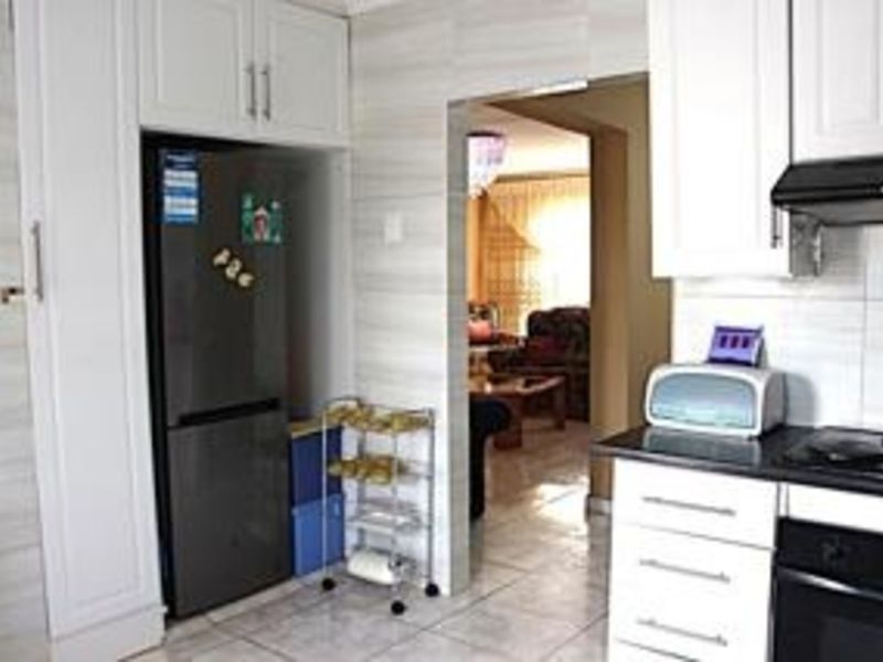 House For Sale in Georginia - Photo 10