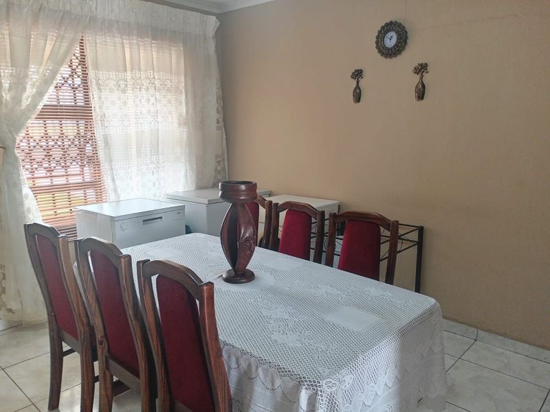 House For Sale in Georginia - Photo 5