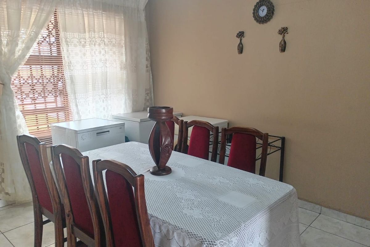 House For Sale in Georginia - Photo 5