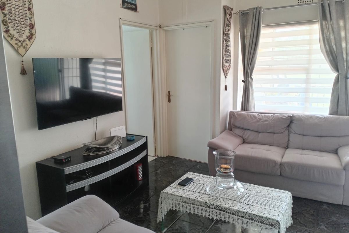 Townhouse For Sale in Florida - Photo 4