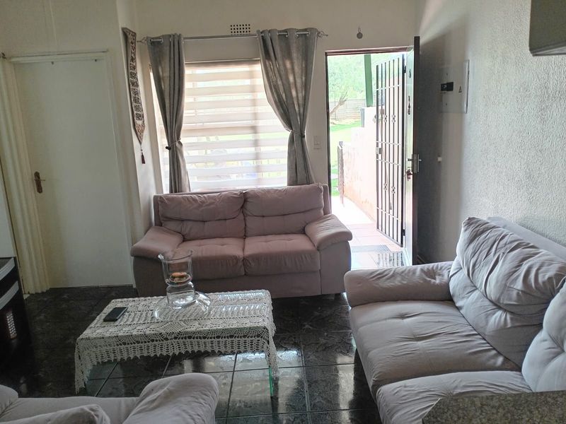 Townhouse For Sale in Florida - Photo 2