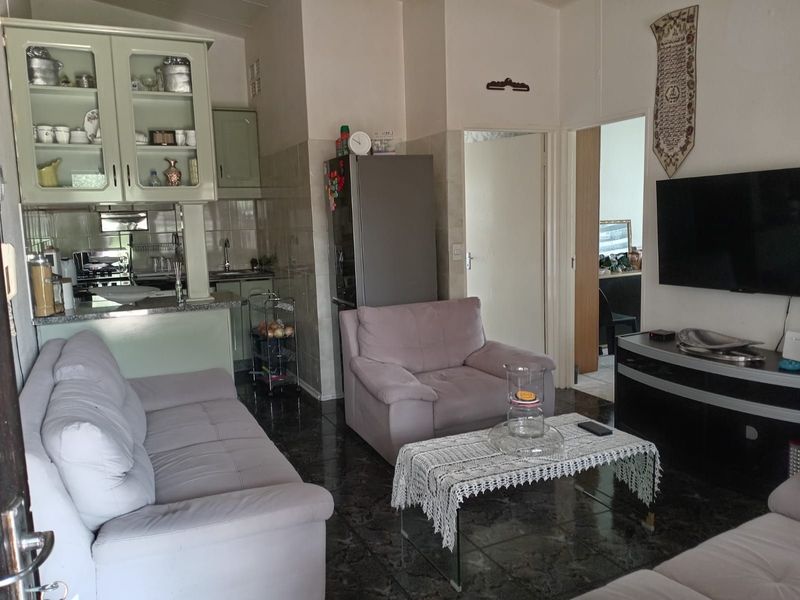 Townhouse For Sale in Florida - Photo 3