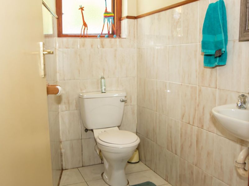 House For Sale in Walmer - Photo 9