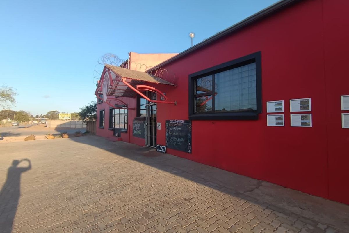 Retail For Sale in Albertinia Central - Photo 4