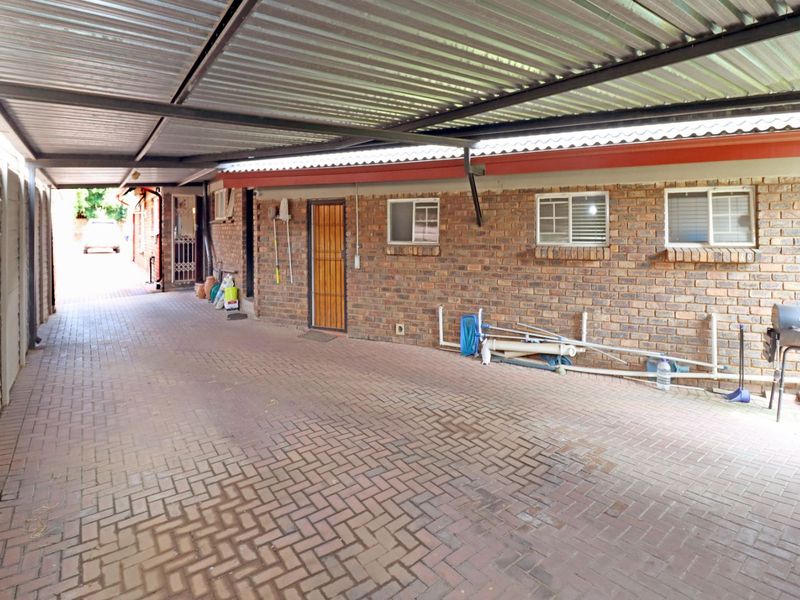 House For Sale in The Reeds - Photo 7