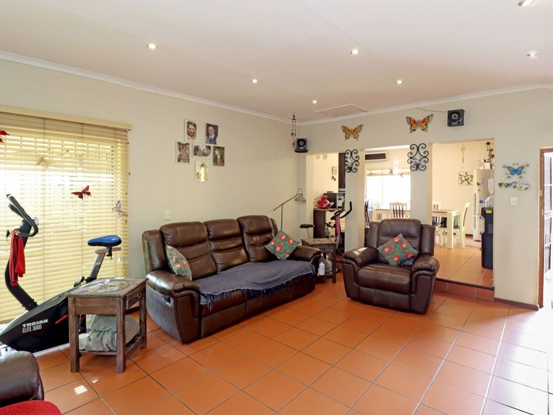 House For Sale in The Reeds - Photo 10