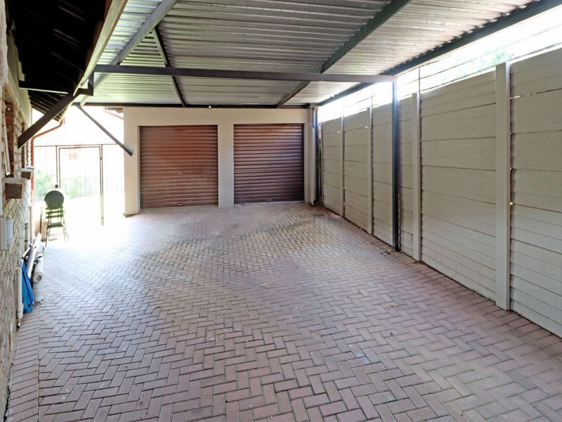 House For Sale in The Reeds - Photo 8