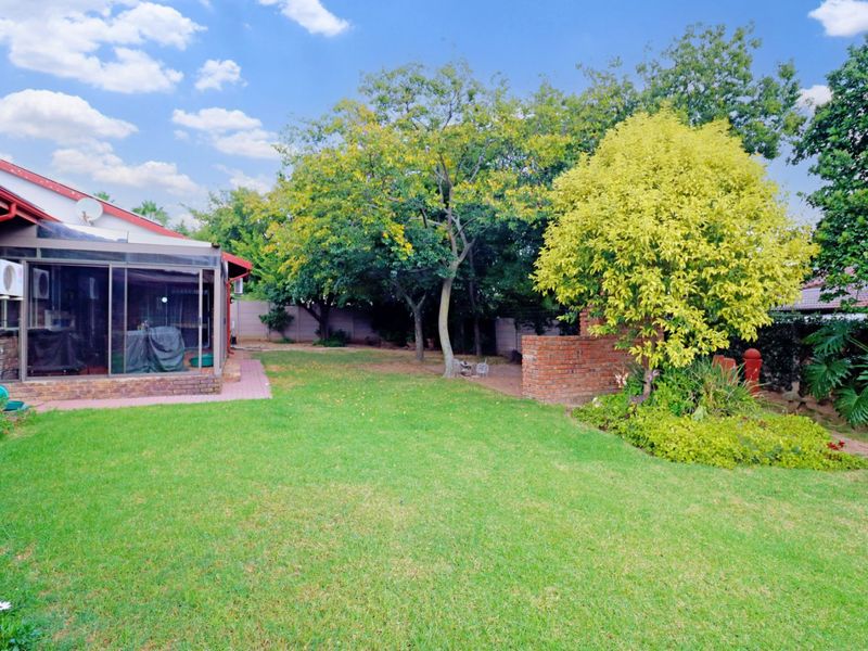 House For Sale in The Reeds - Photo 3