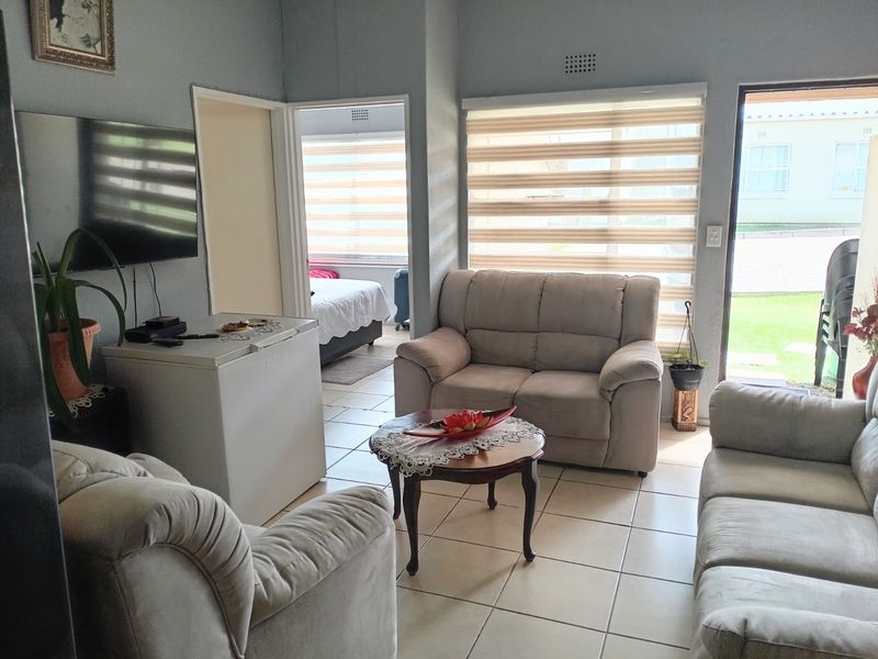 Townhouse For Sale in Florida - Photo 6