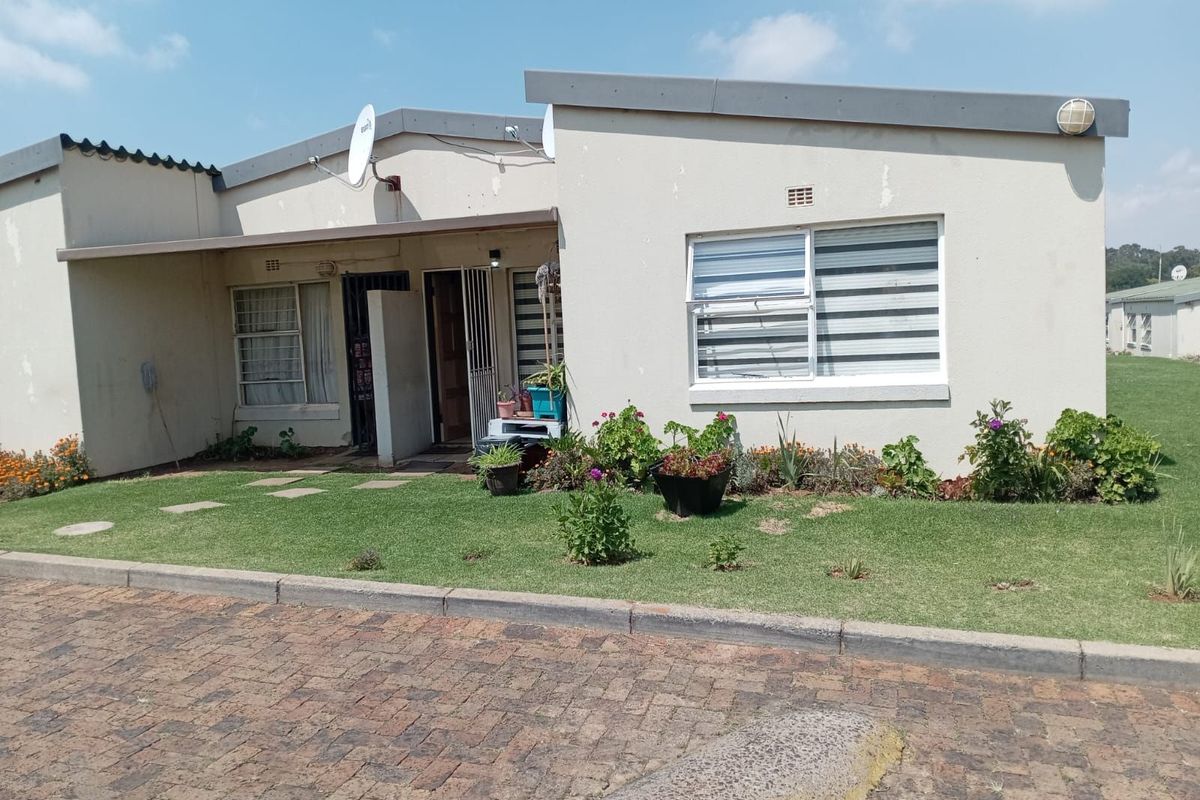 Townhouse For Sale in Florida - Photo 4