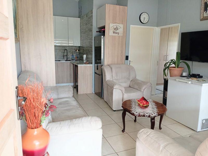 Townhouse For Sale in Florida - Photo 9