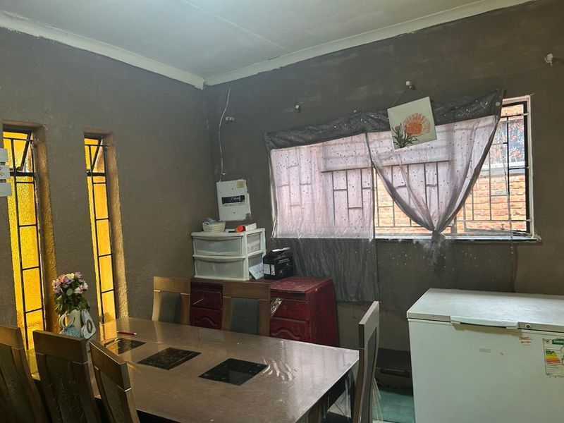 House For Sale in Ivy Park - Photo 10