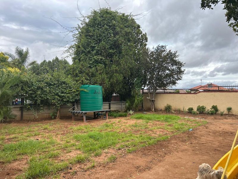 House For Sale in Ivy Park - Photo 7