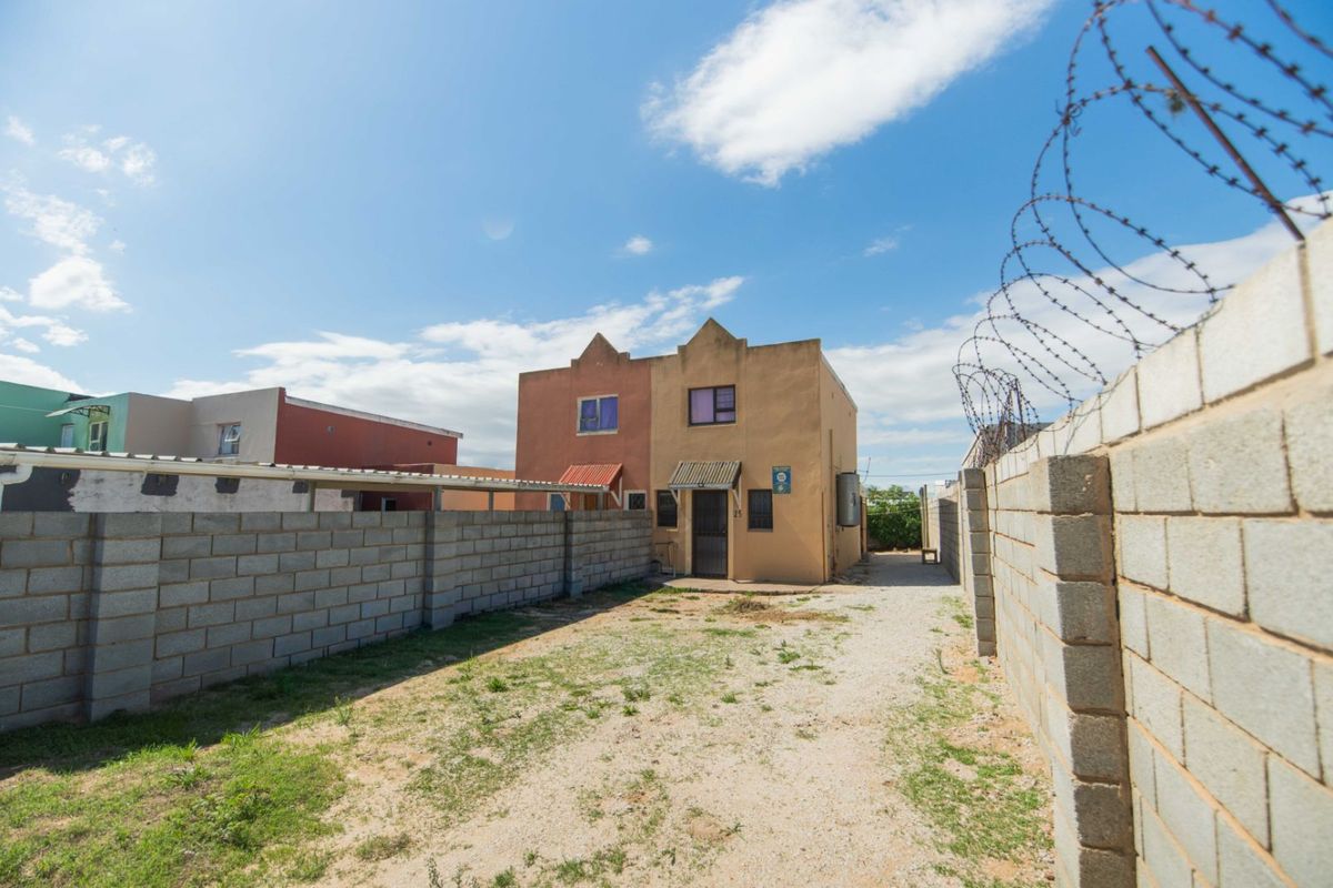 House For Sale in Algoa Park - Photo 3