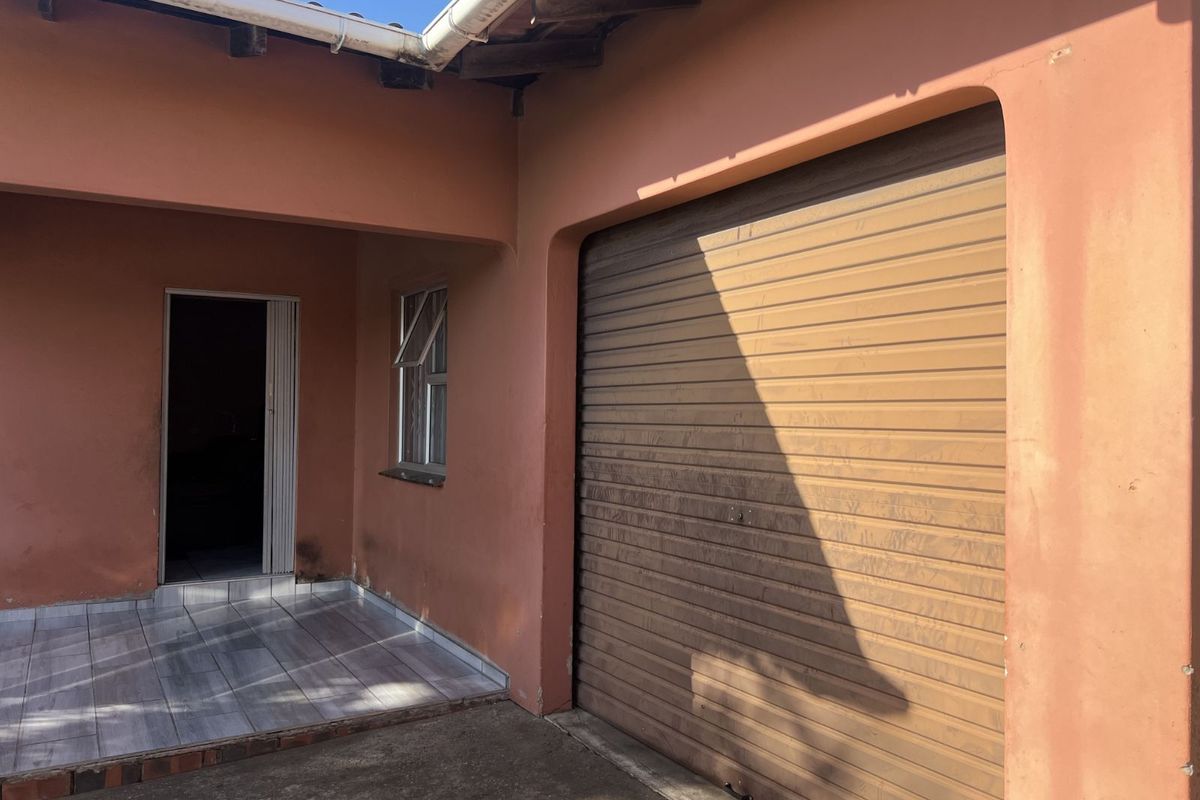 House For Sale in Esikhawini Central - Photo 5