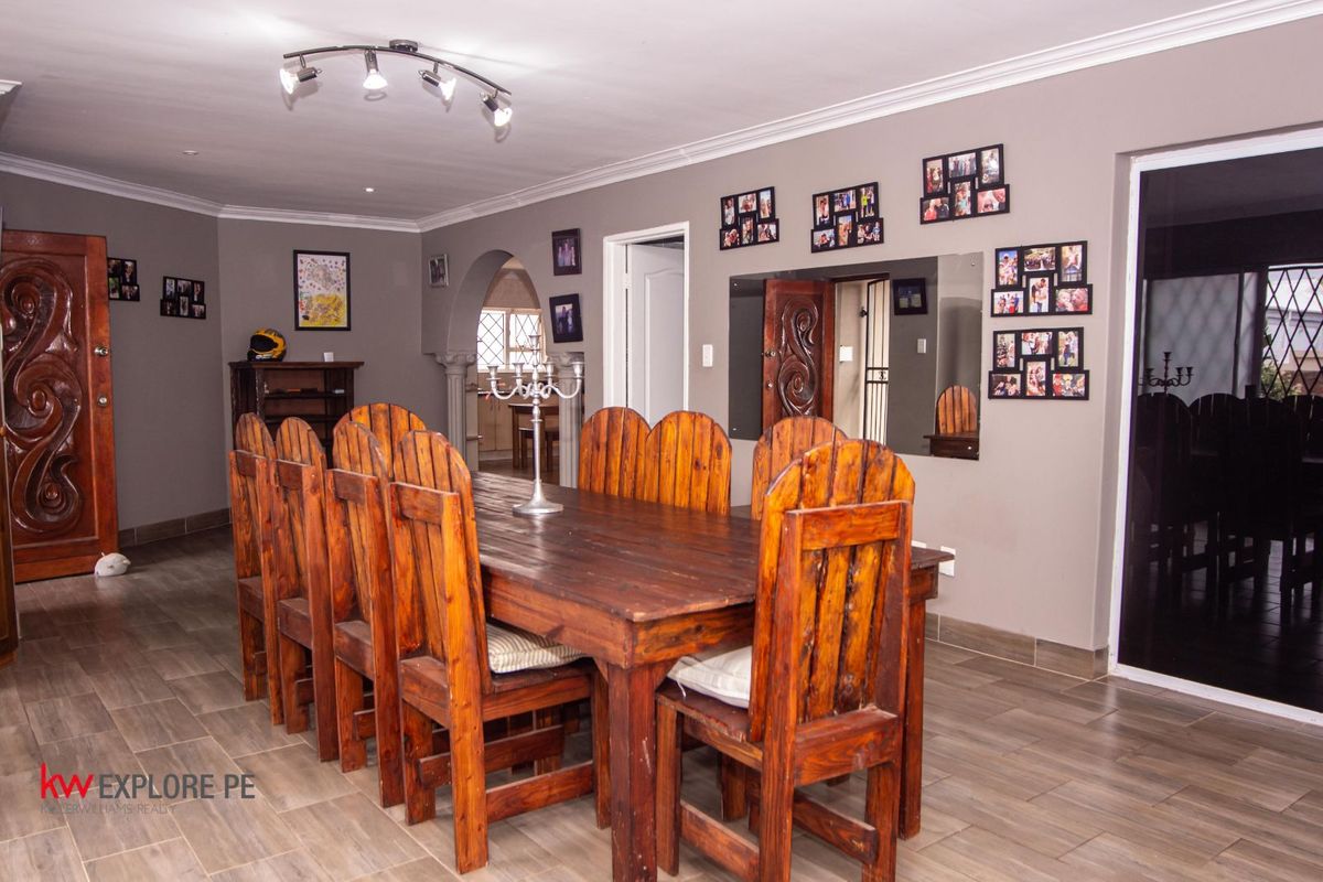 House For Sale in Summerstrand - Photo 4